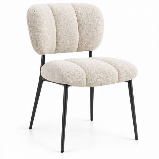 Sedia da pranzo imbottita curva avorio in bouclé di poliestere con gambe in acciaio nero, 58 x 56 x 78 cm
